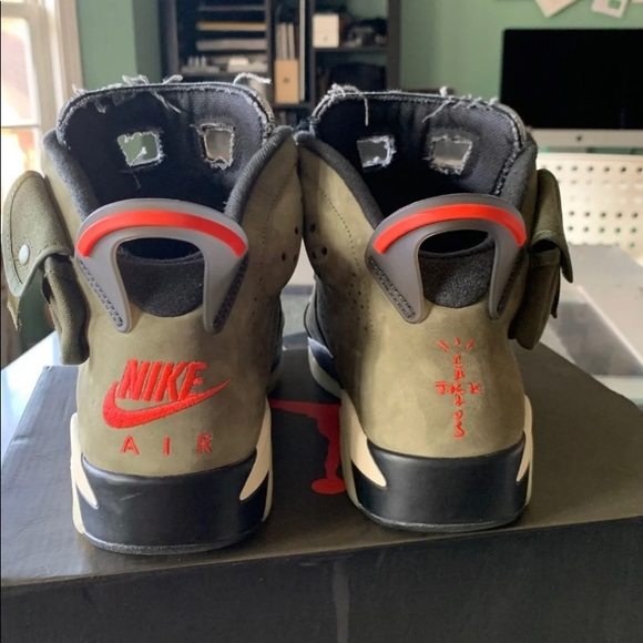 Travis Scott Jordan 6 - Picture 7 of 10